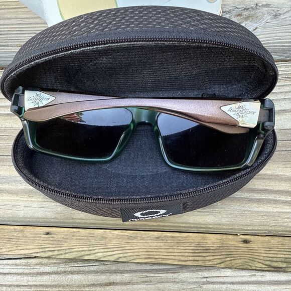 OAKLEY Curved Clamshell Sunglass Hard Case - Gray/Black Zip Closure Glasses - Picture 7 of 7